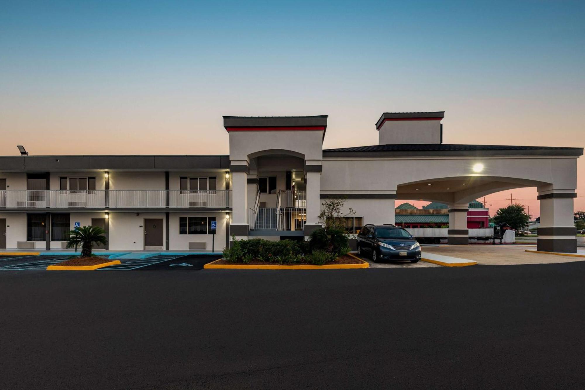 Motel Super 8 By Wyndham Baton Rouge/I-10 Exterior foto